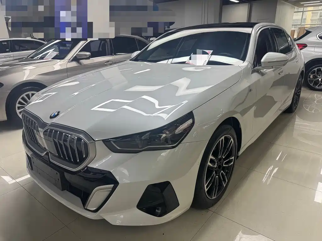 BMW 5 Series 2025