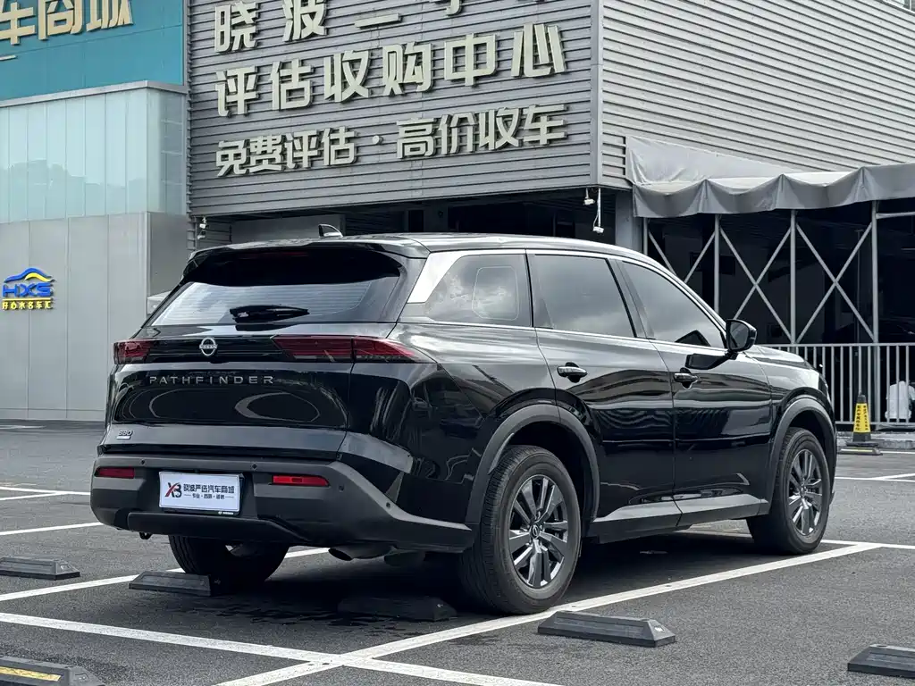 Nissan Teramont — миниатюра 7