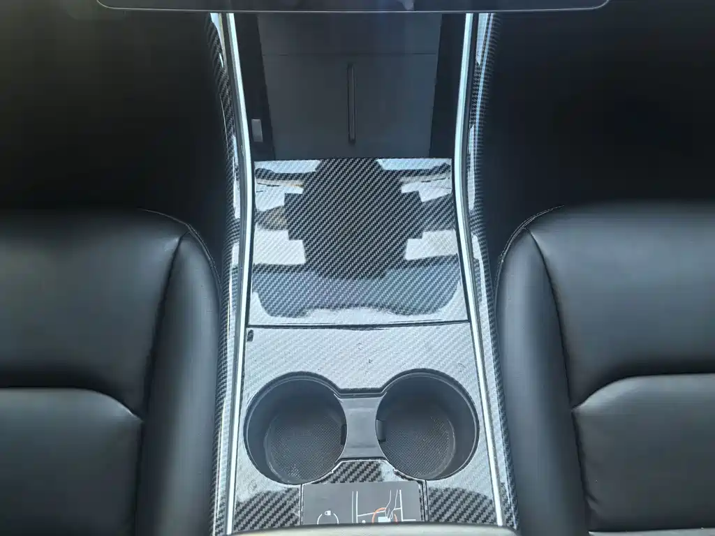 Tesla Model 3 — миниатюра 19