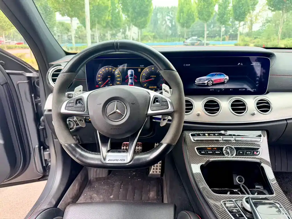 Mercedes-Benz E-Class AMG — миниатюра 9