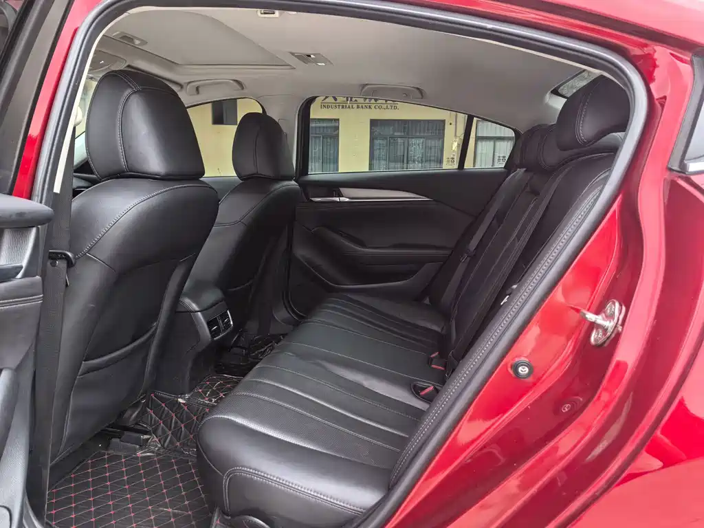 Mazda Atenza — миниатюра 8