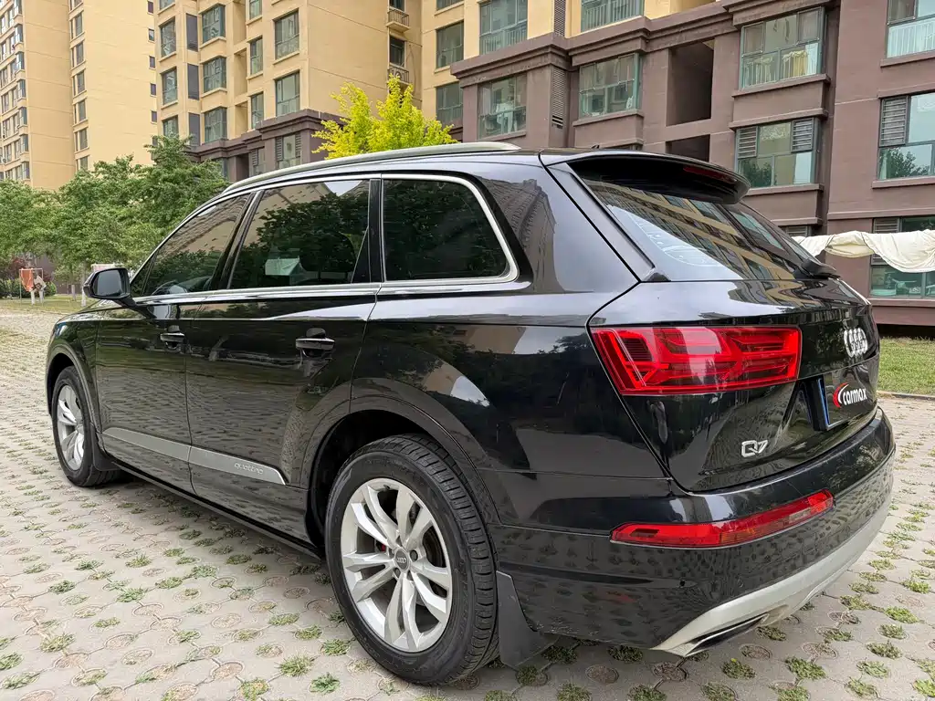 Audi Q7 2018 40 TFSI Comfort