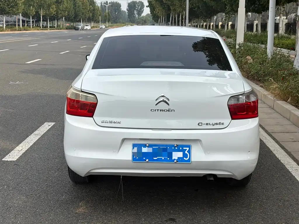 Citroen Elysee — миниатюра 8