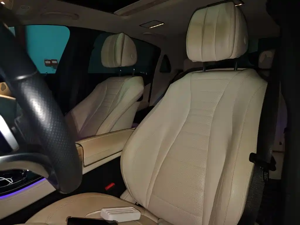 Mercedes-Benz E-Class — миниатюра 16