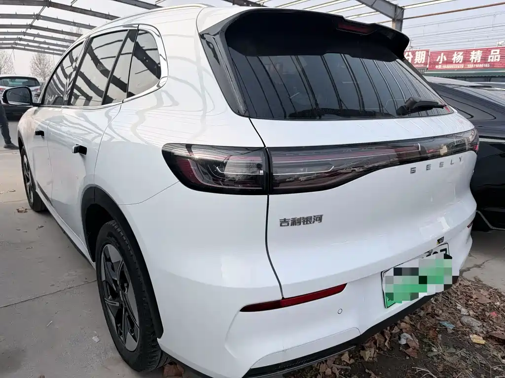 GEELY GALAXY GALAXY E5