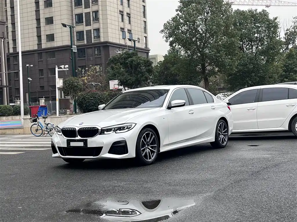 BMW 3 Series 2022