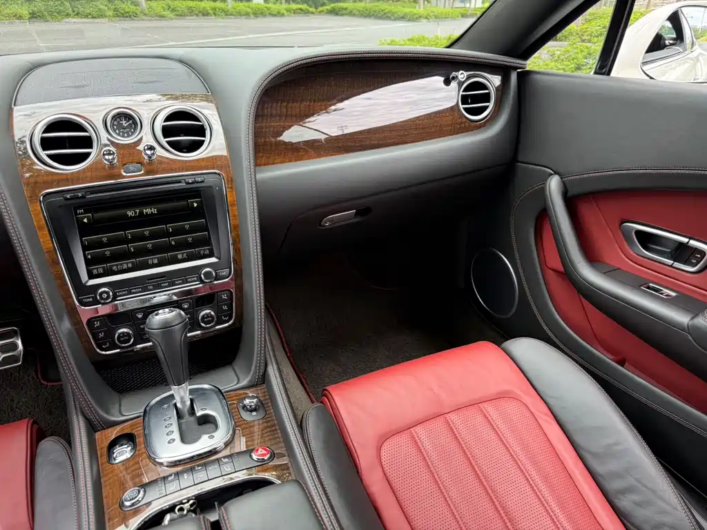 Bentley Continental — миниатюра 13