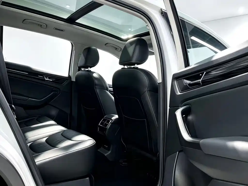 Skoda Kodiaq — миниатюра 9
