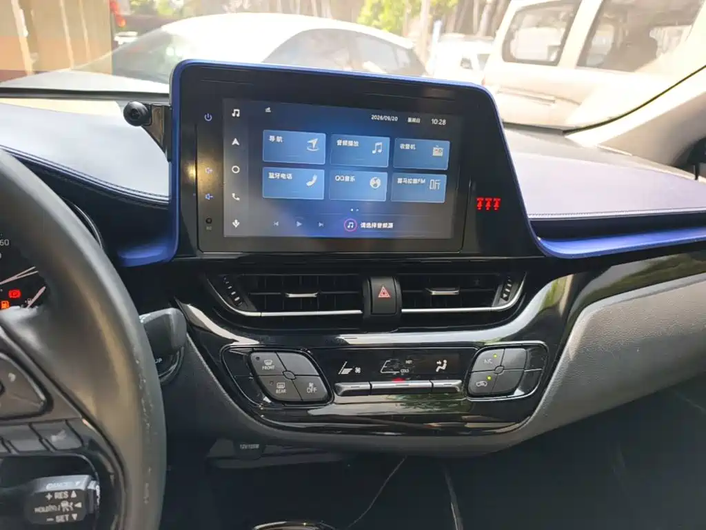 Toyota C-HR — миниатюра 13
