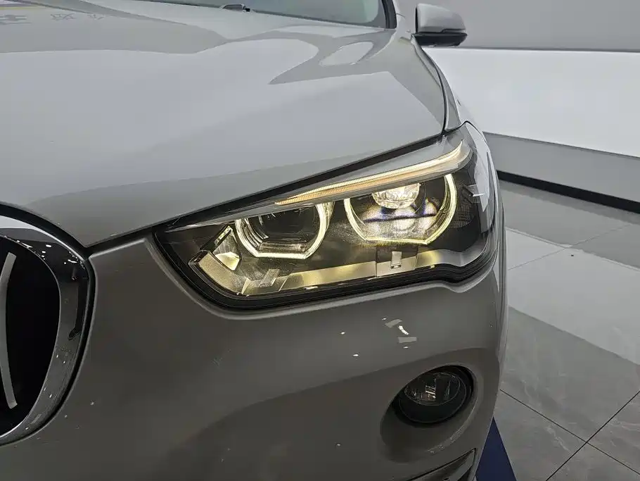 BMW X1 — миниатюра 5