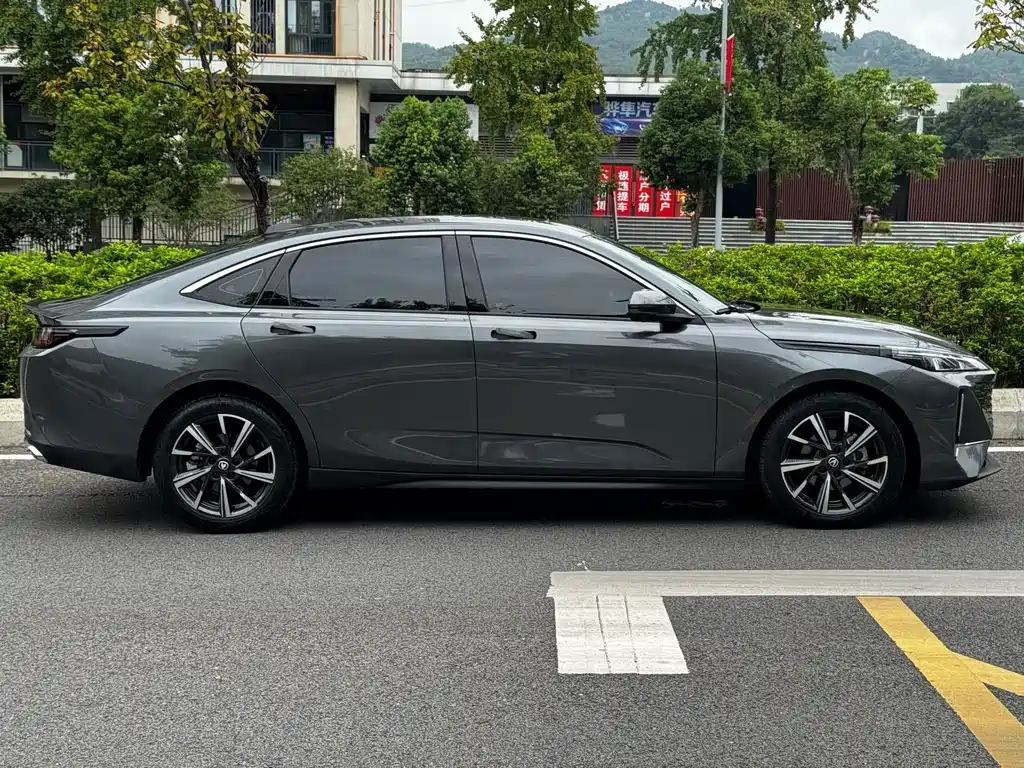 Changan Yida — миниатюра 25