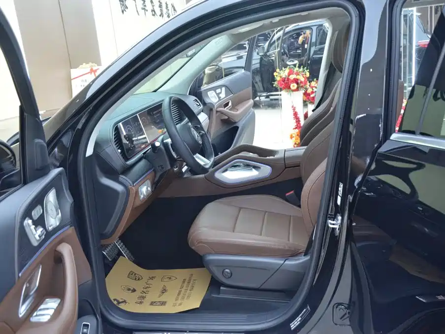 Mercedes-Benz GLS — миниатюра 4