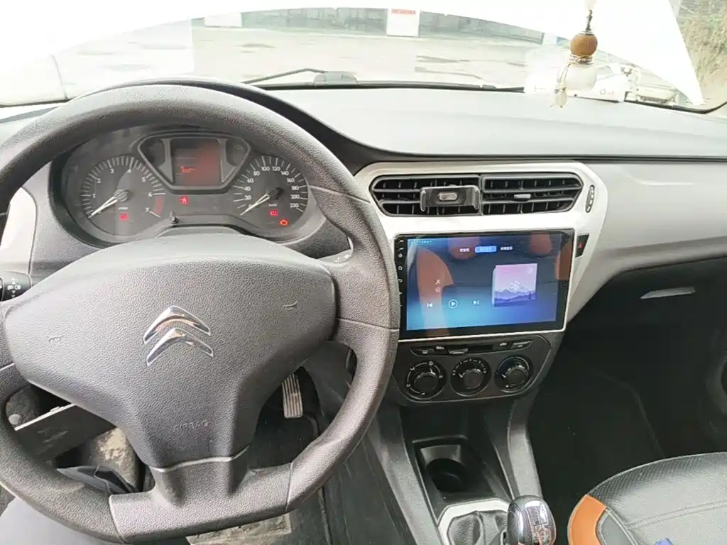 Citroen Elysee — миниатюра 10