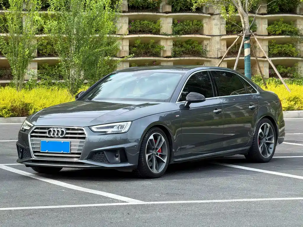 Audi A4L 2019