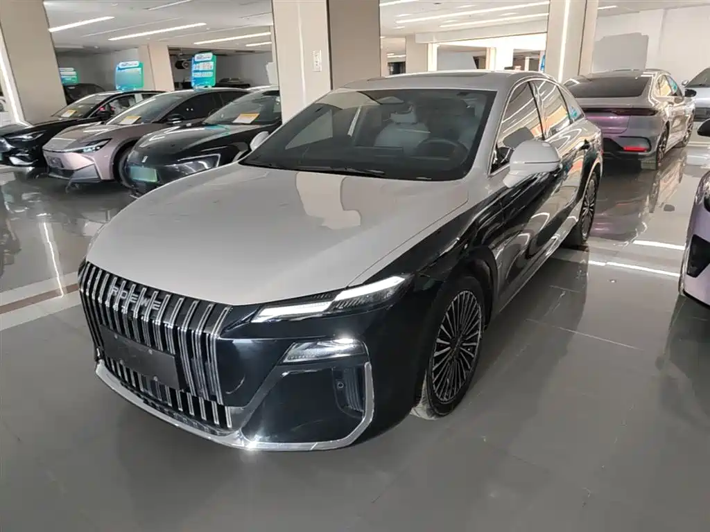 Roewe 荣威M7 DMH 2025