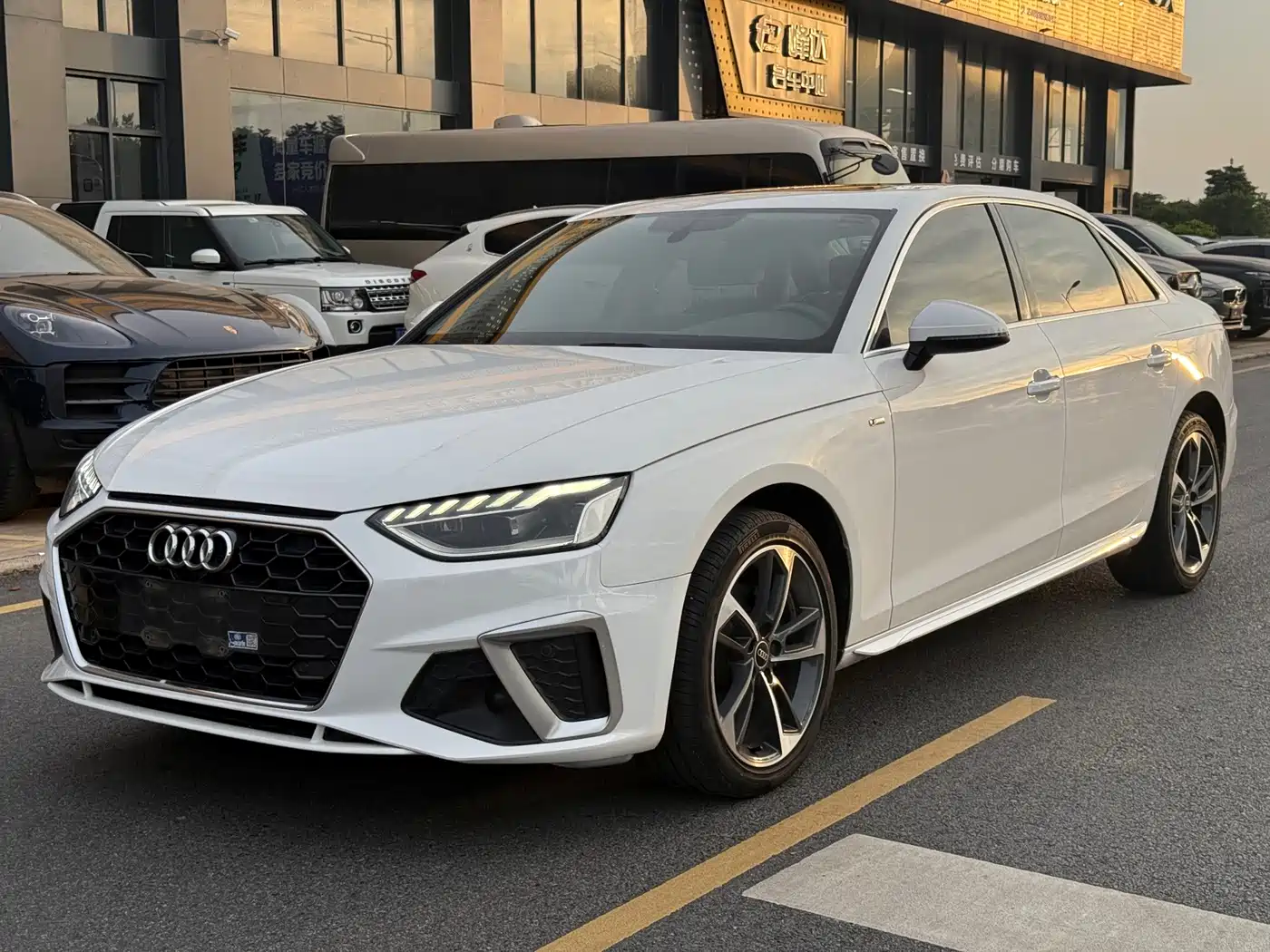 奥迪A4L 2022款 40 TFSI 时尚动感型 2022