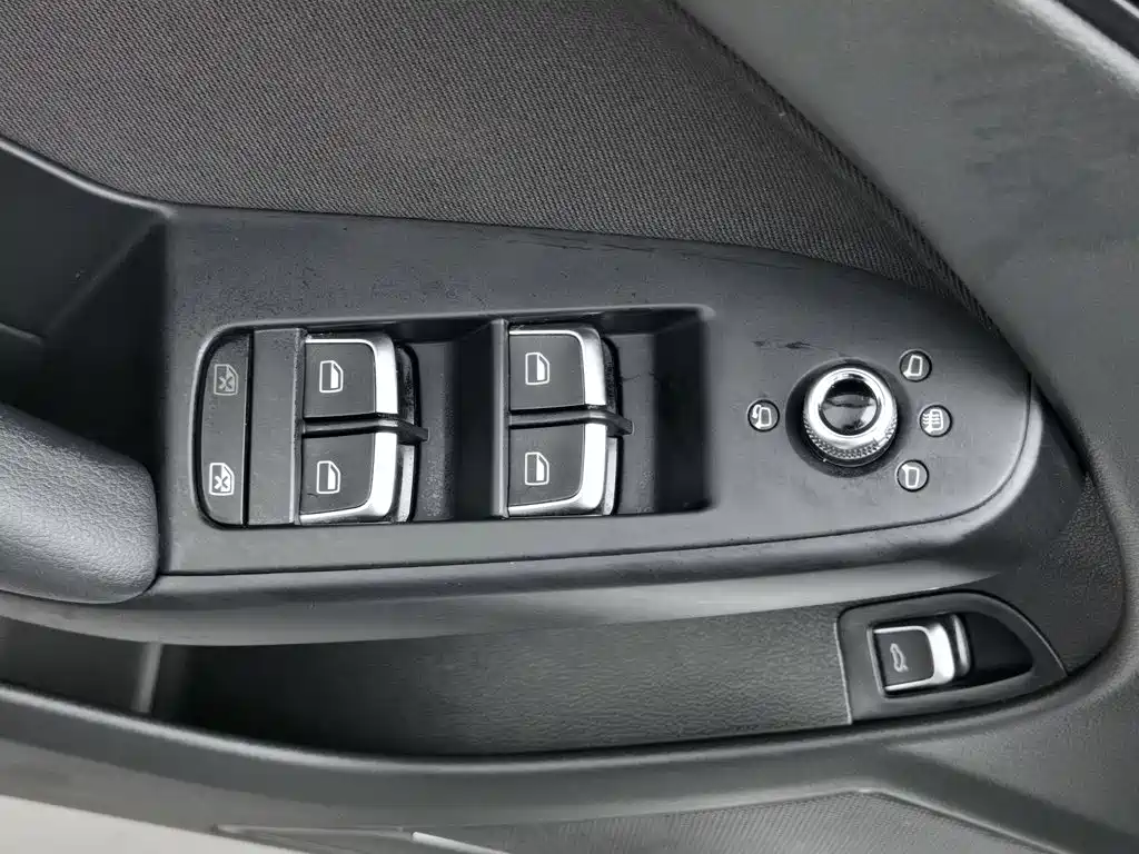 Audi A4L 2016 35 TFSI AT