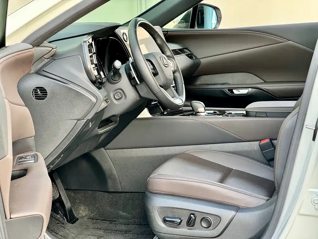 Lexus RX 2023 350h