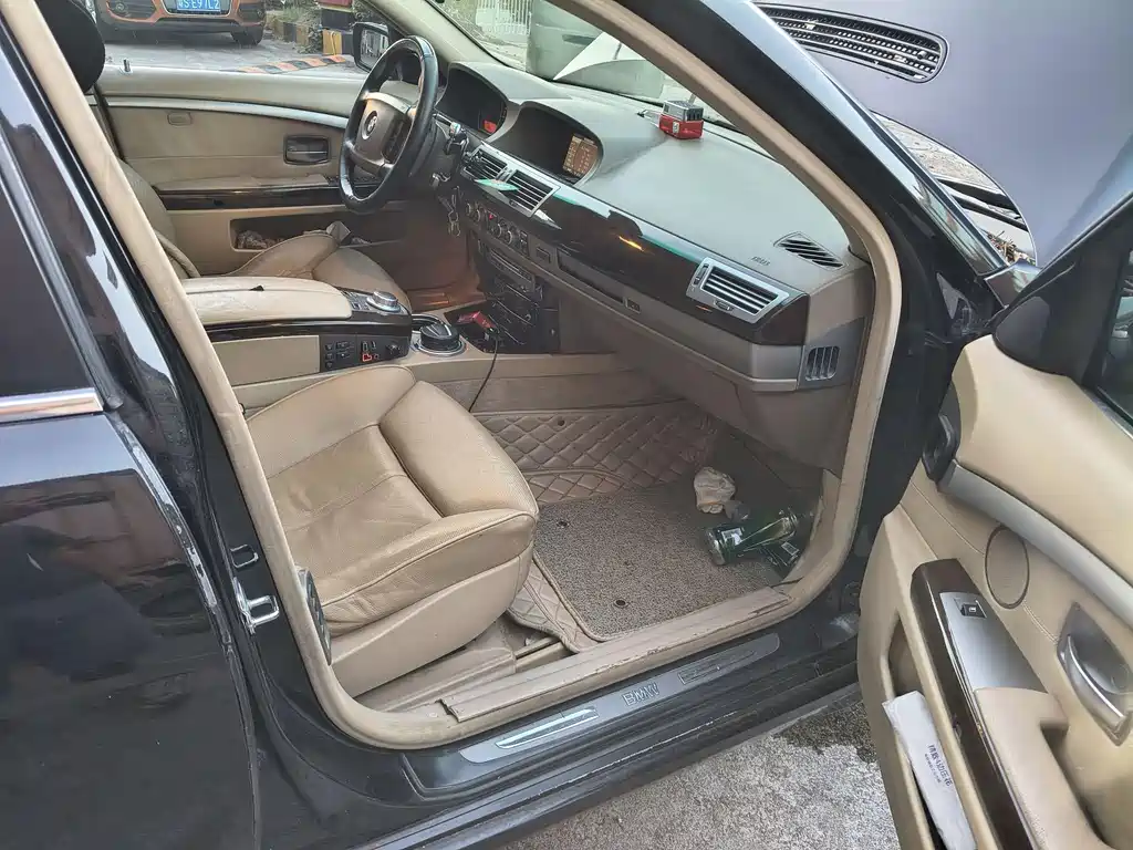 BMW 7 Series 7 2005 740Li