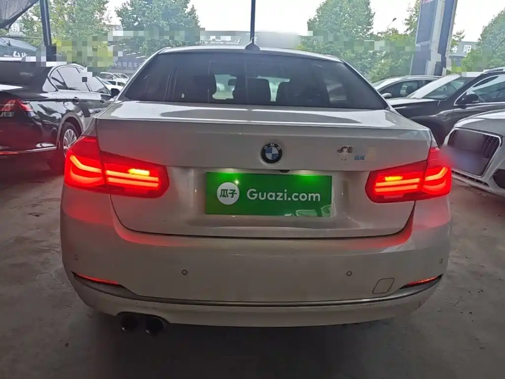 BMW 3 Series — миниатюра 6