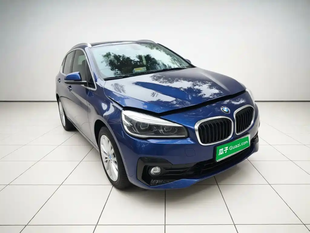 BMW 2 Series Active Tourer — миниатюра 24