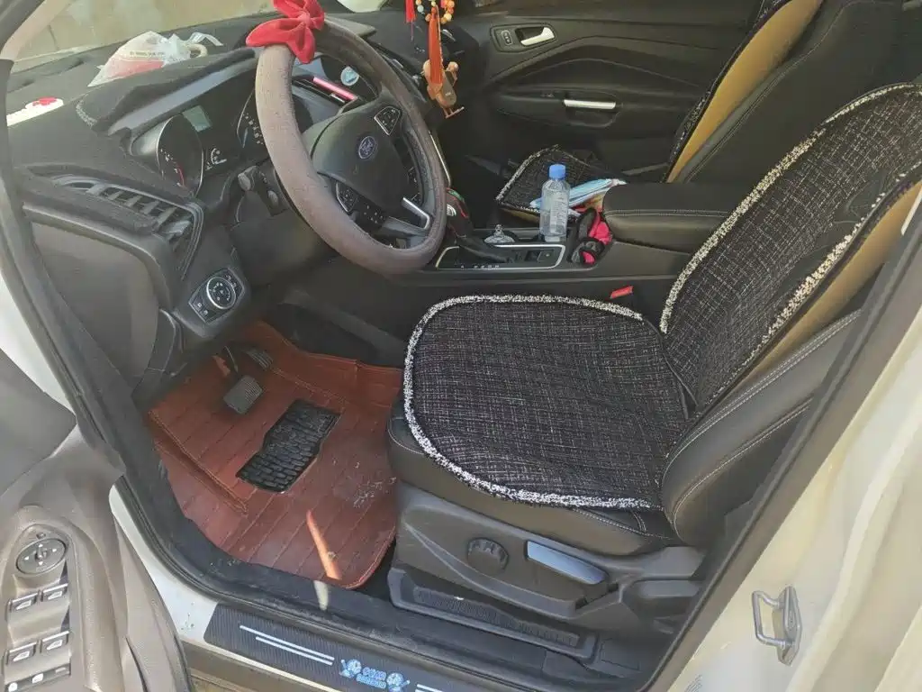 Ford Kuga — миниатюра 8