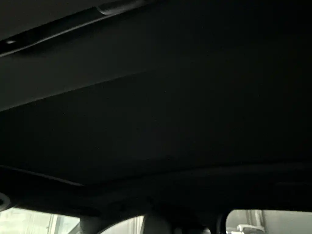 Porsche Macan — миниатюра 14