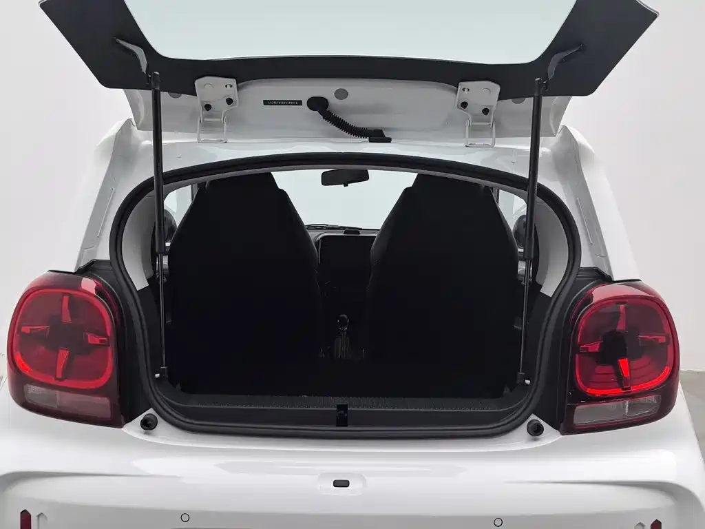 Roewe Clever — миниатюра 16