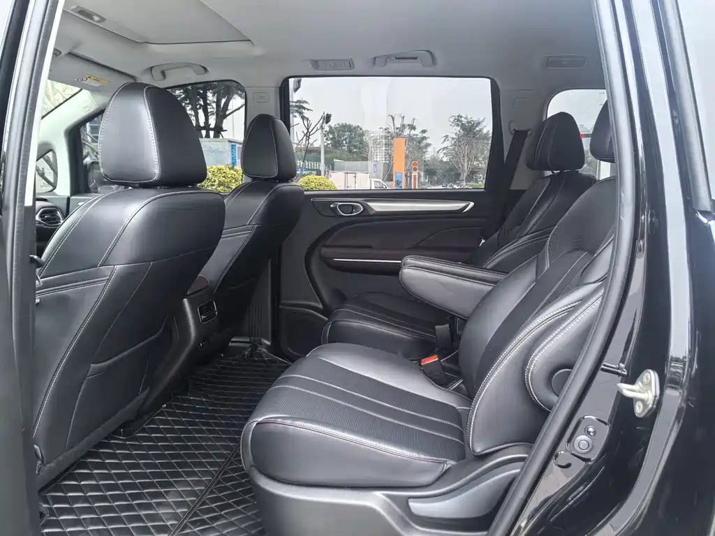 GAC Motor Trumpchi M6 — миниатюра 8