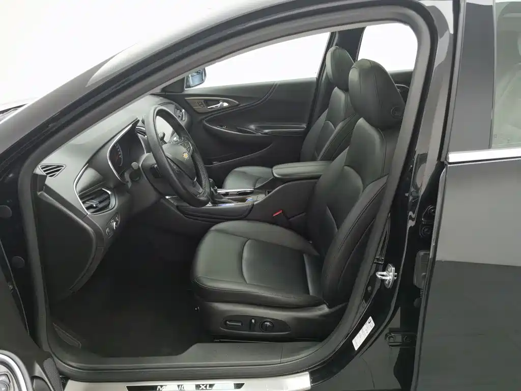 Chevrolet Malibu XL — миниатюра 10