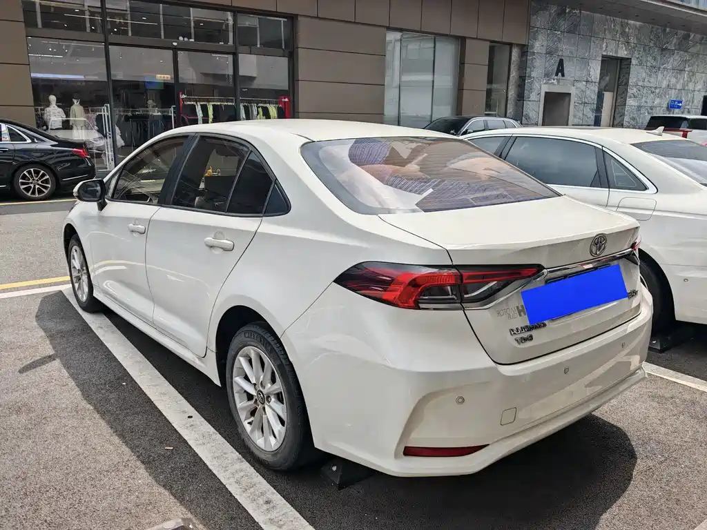 Toyota Corolla — миниатюра 8