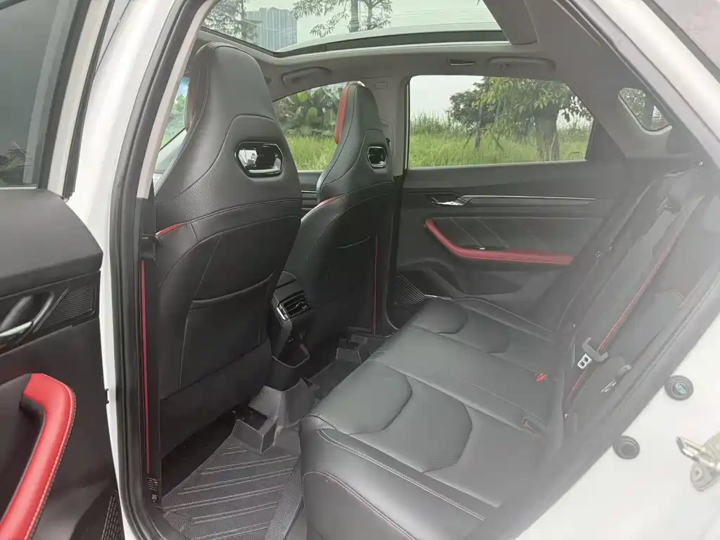 Geely Emgrand S — миниатюра 7