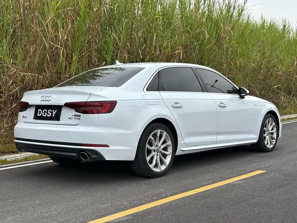 Audi A4L — миниатюра 22