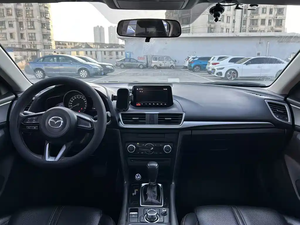 MAZDA 3 ANGKESAILA