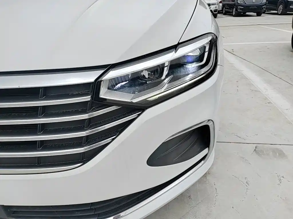 Volkswagen Lavida — миниатюра 24