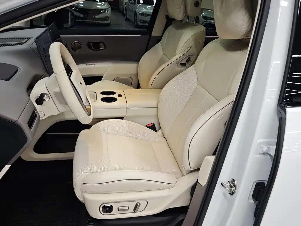 Li Auto Li i8 — миниатюра 8