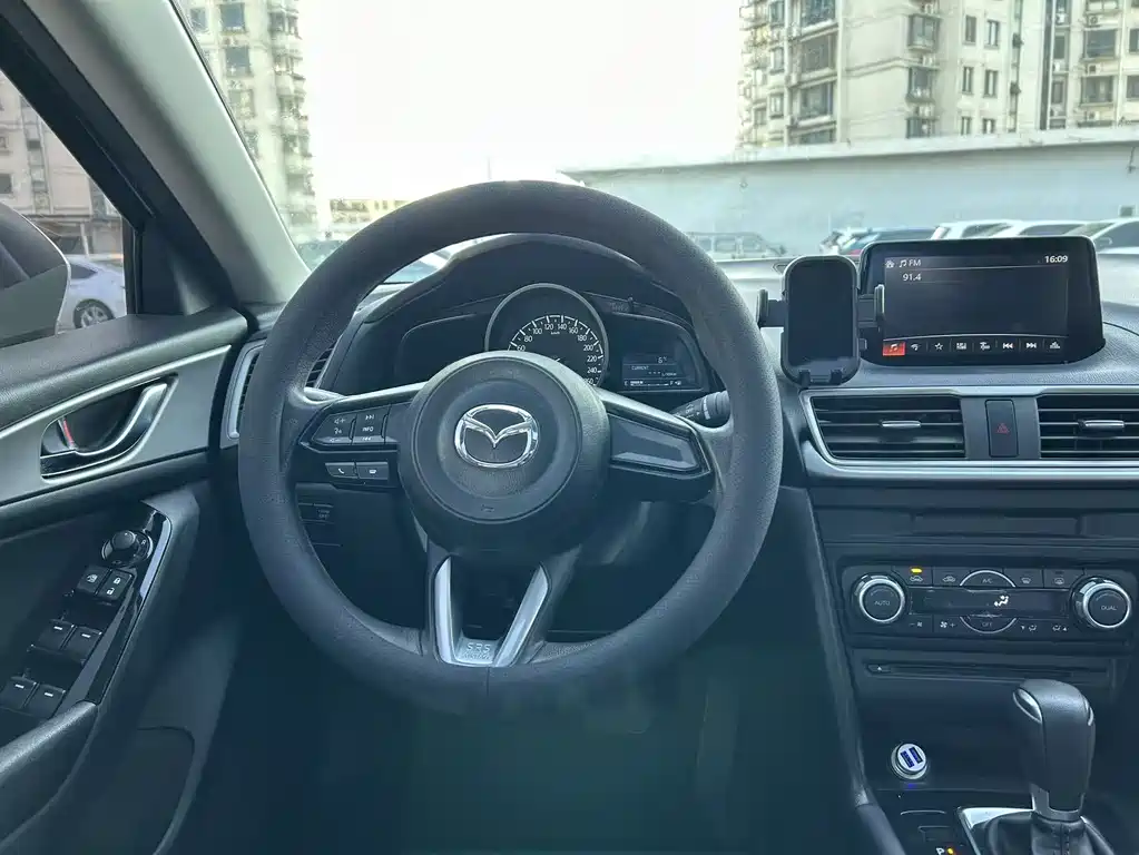 MAZDA 3 ANGKESAILA