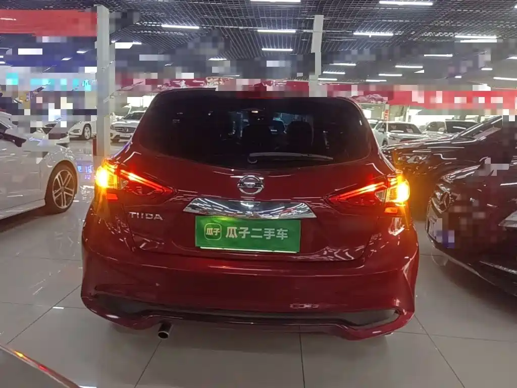Nissan Tiida — миниатюра 6