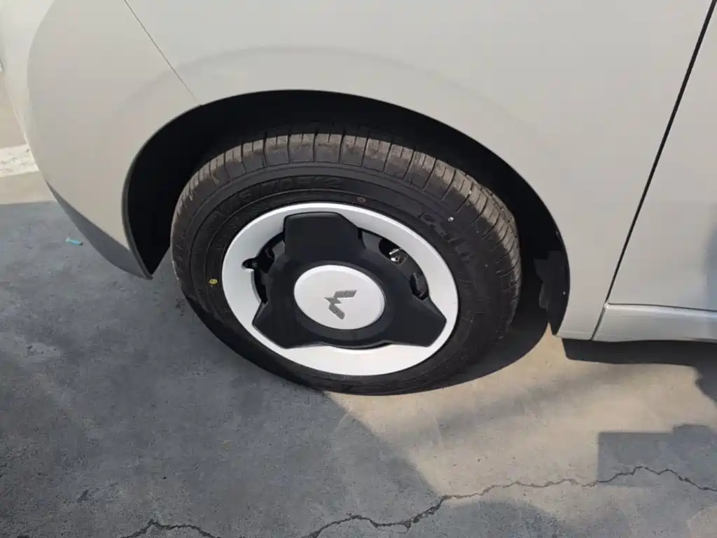 Wuling MINIEV — миниатюра 23