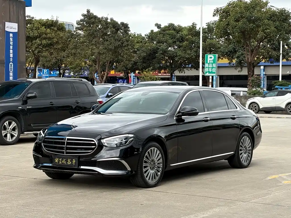 Mercedes-Benz E-Class 2023