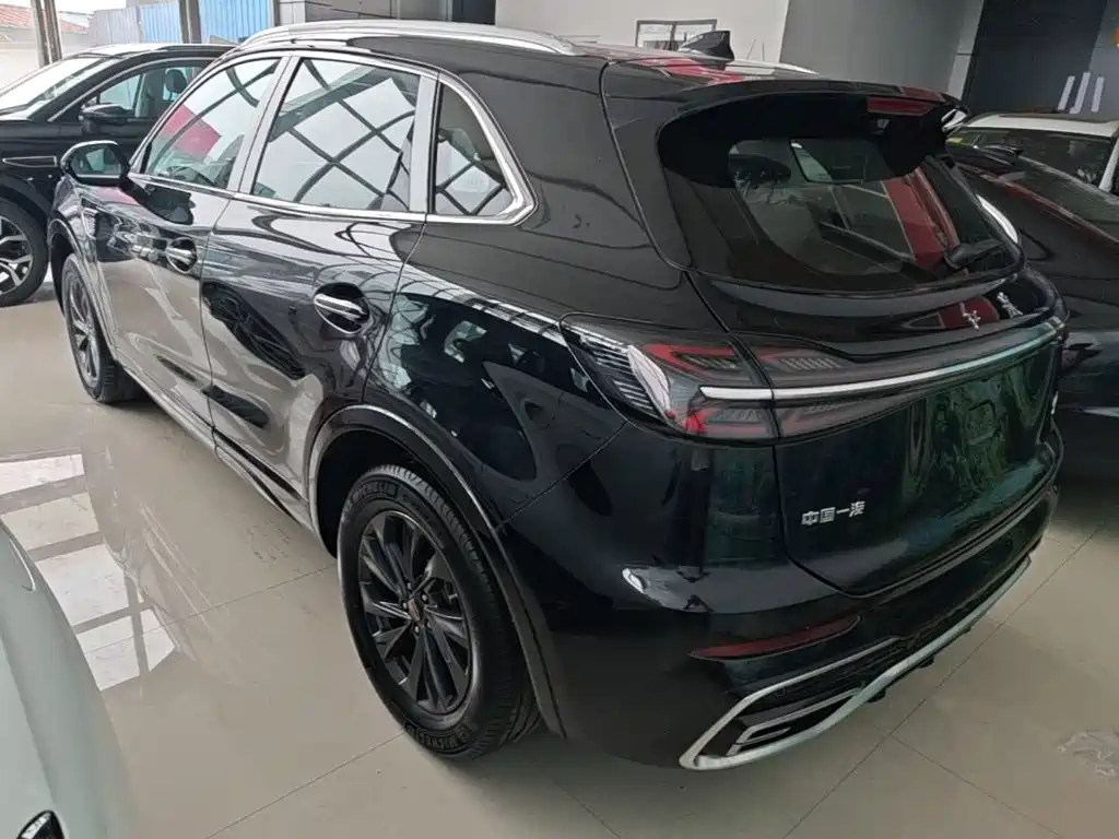 Hongqi HS5 2023 2.0T Pro