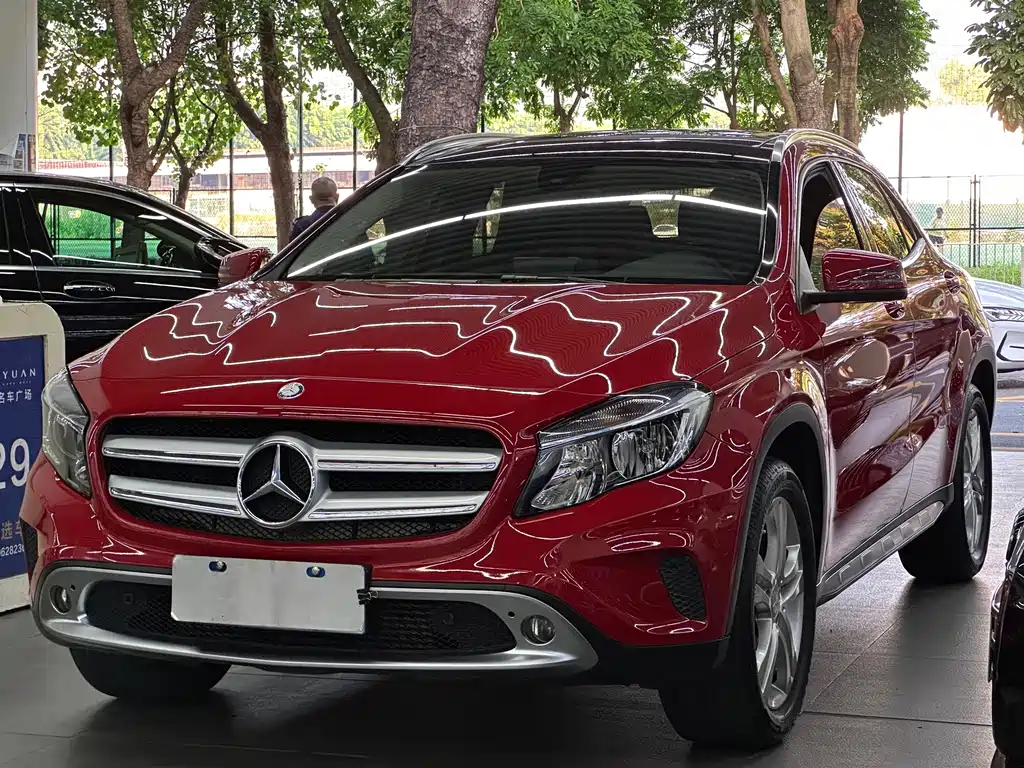 Mercedes-Benz GLA