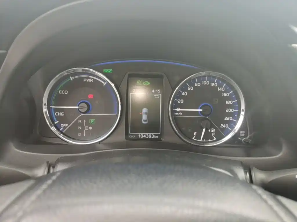 Toyota Corolla Hybrid — миниатюра 12