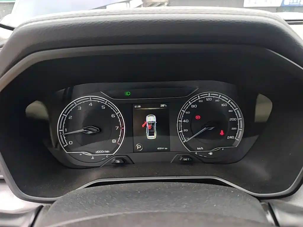 Geely Vision X6 — миниатюра 12