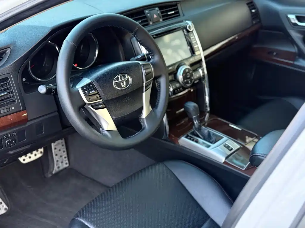 Toyota Reiz 2013 2.5S