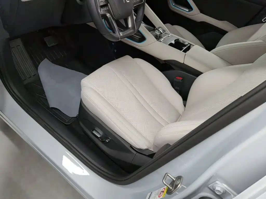 BYD Yuan UP — миниатюра 15