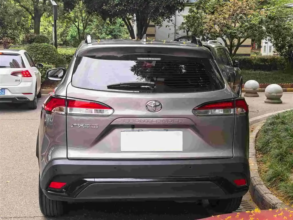 Toyota Frontlander — миниатюра 5