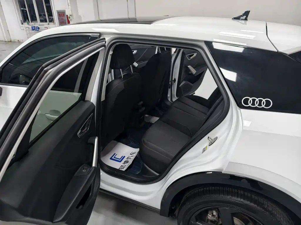 Audi Q2L — миниатюра 15