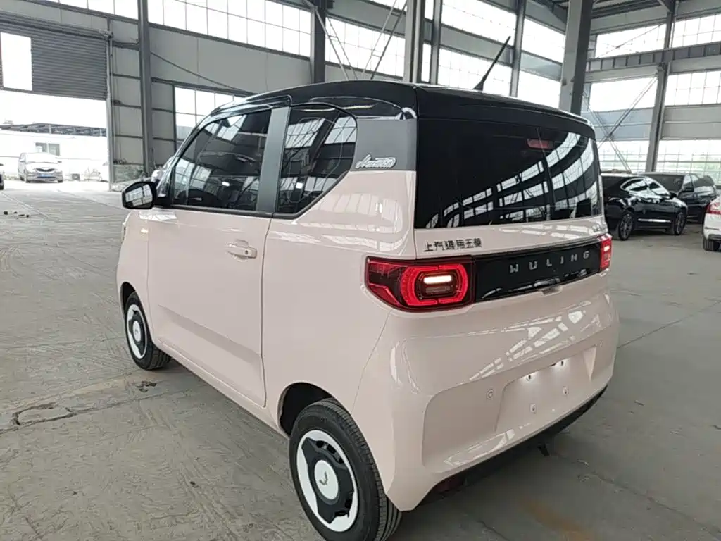 Wuling MINIEV — миниатюра 5