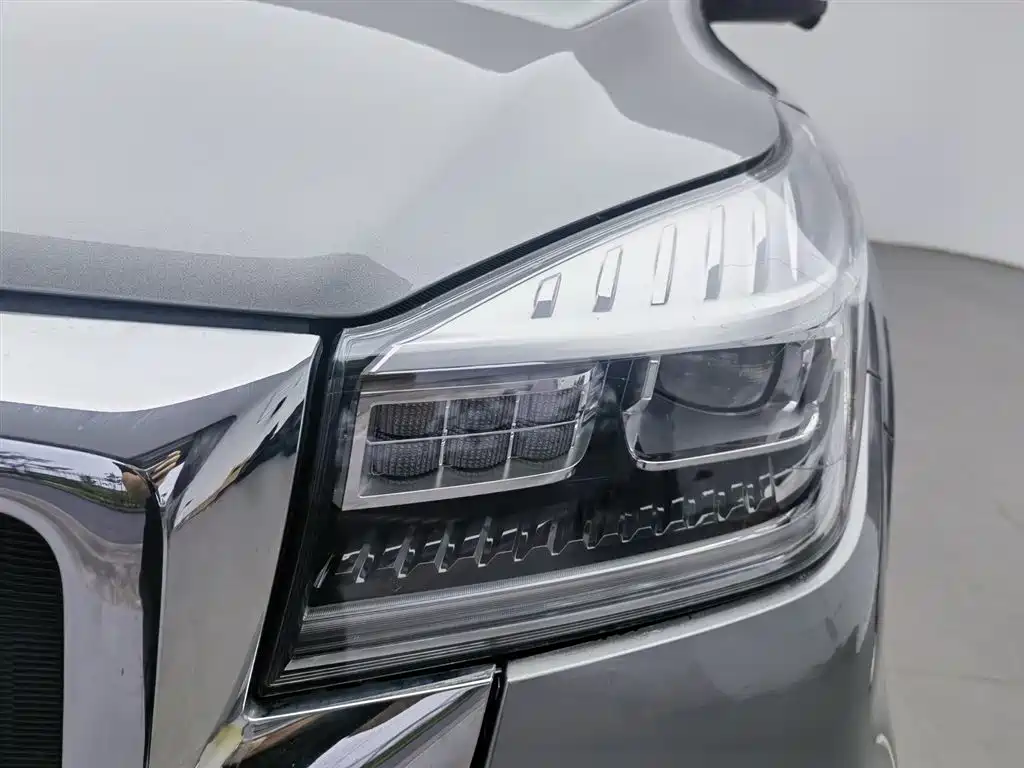 Haval H9 2022 2.0T Premium 5 мест